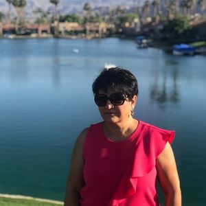 Meet your Posher, Vardouhi